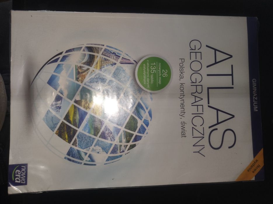 Atlas geograficzny Polska Kontynenty Świat W Foli