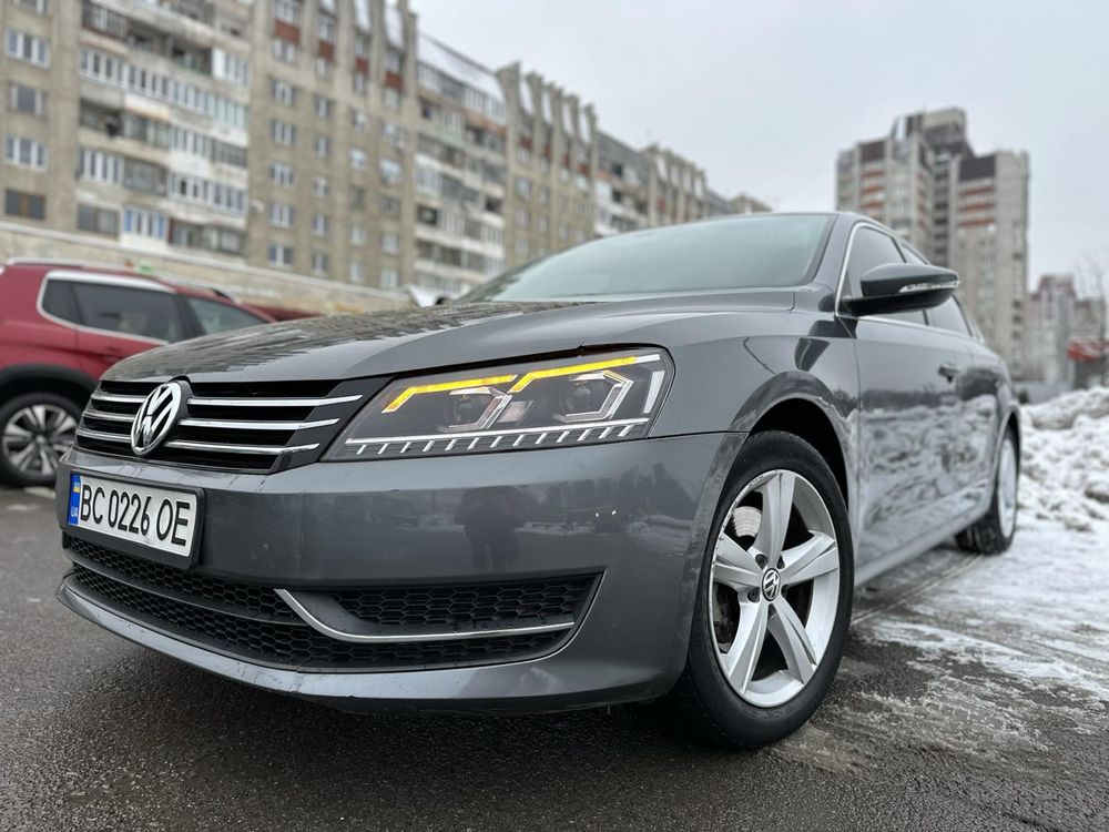 Volkswagen Passat 2012 рік