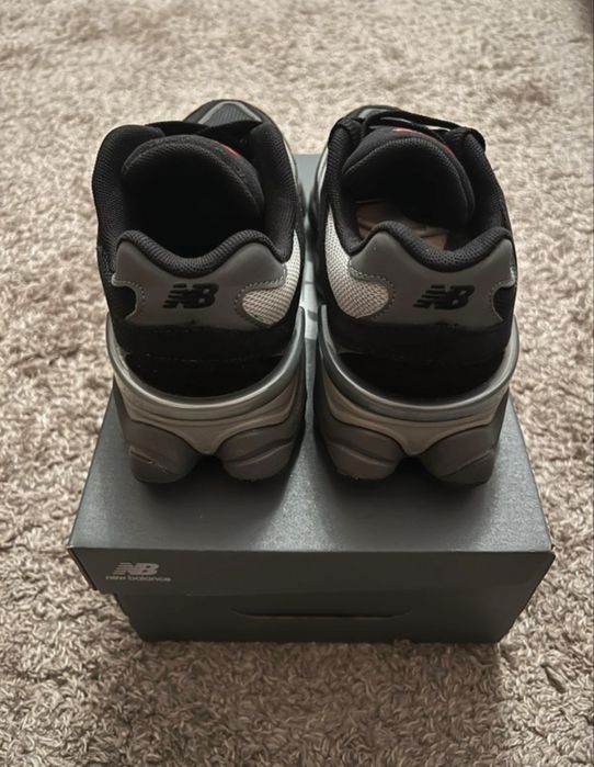 New Balance 9060 Black Grey 38