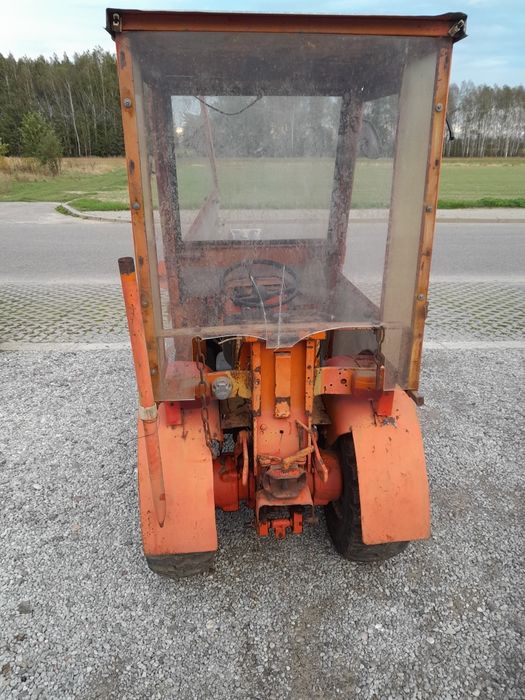 Traktorek holder b16