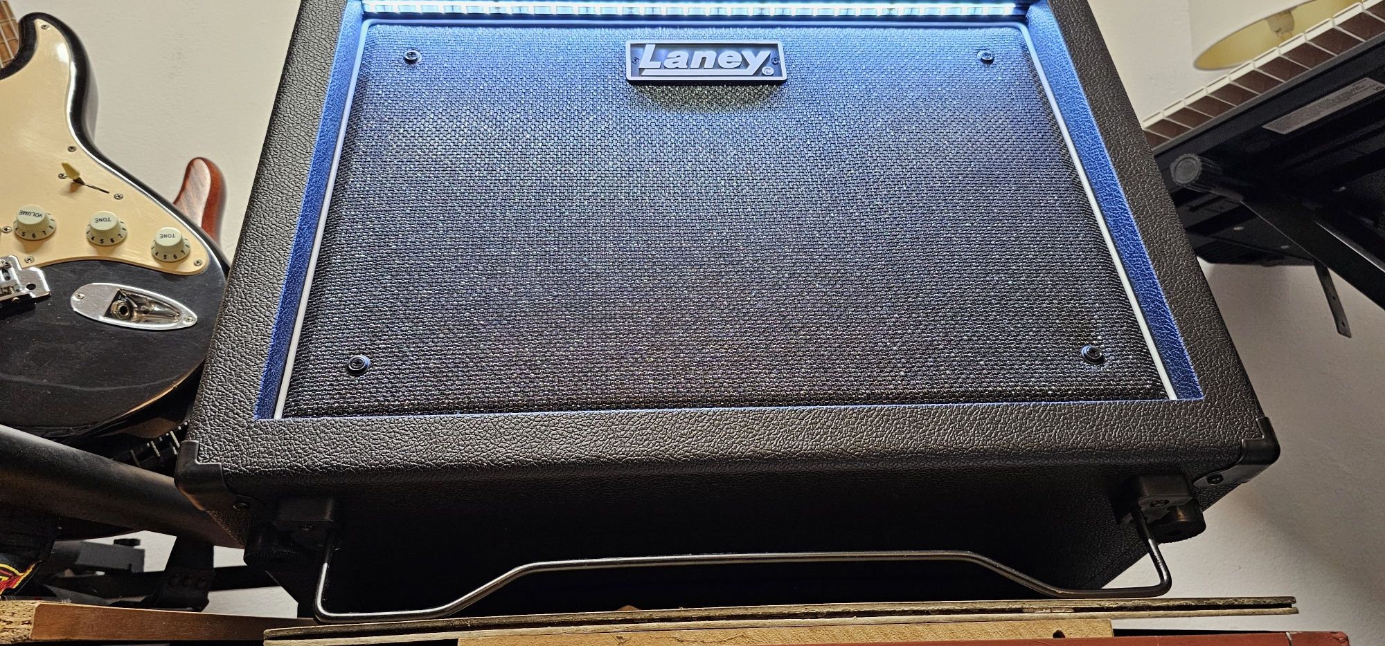 Kolumna gitarowa aktywna Laney LFR-112 NOWA