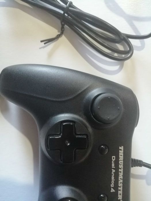 Comando Thrustmaster Dual Analog 4