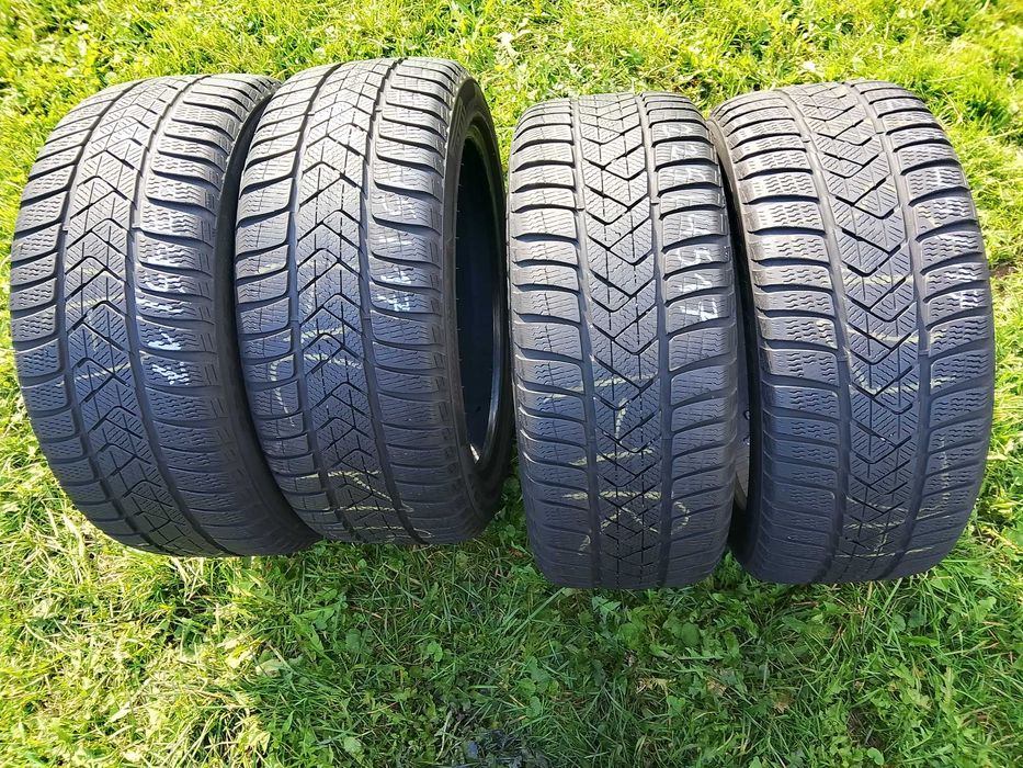225/45/17 Pirelli SottoZero3 2018r.   2x7mm 2x6mm
