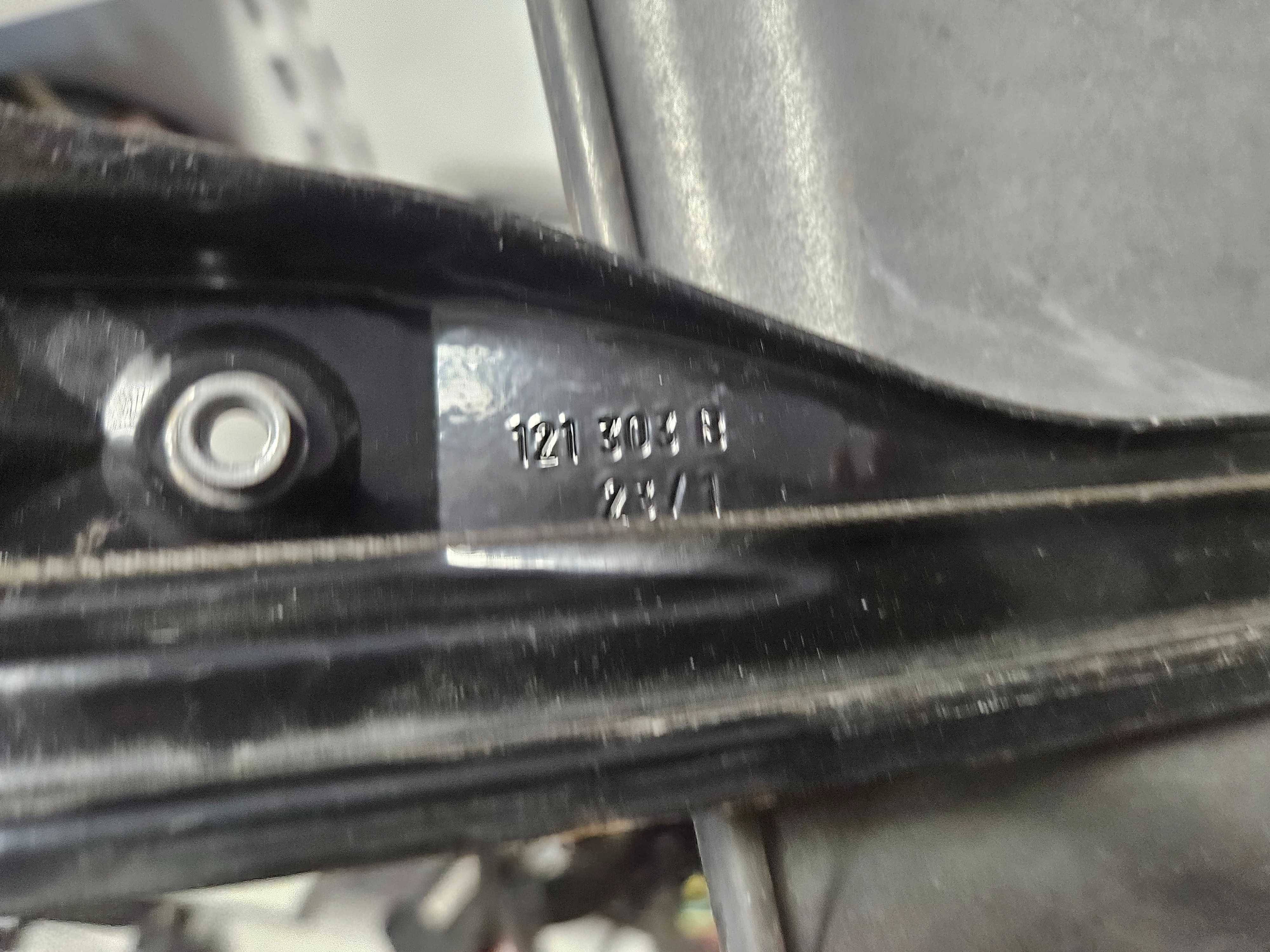 Podnośnik szyby Lewy przedni lewy przód Fabia II Lift
