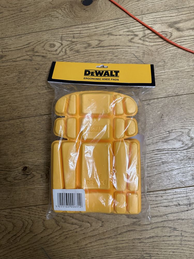 Наколінники Dewalt