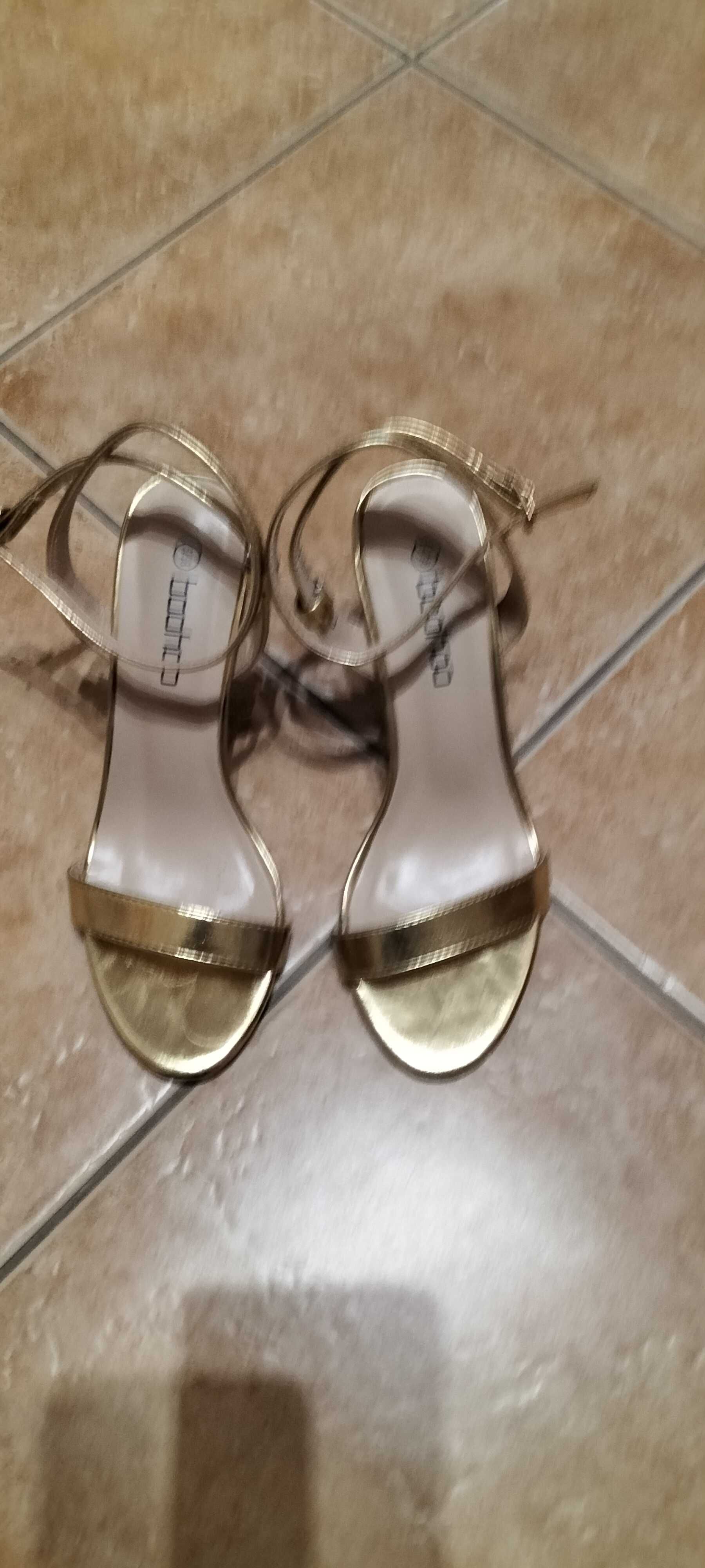 buty damskie nowe złote