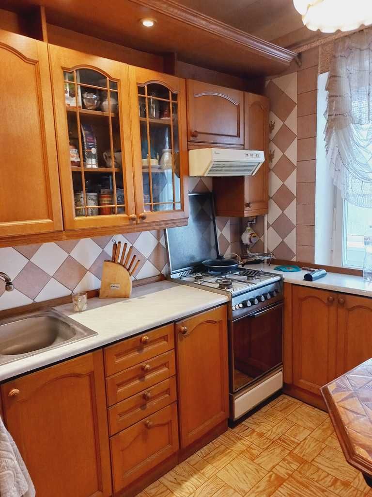 Василия Липковского  15 чешка ,продажа  3 ком .чешка  72 м.кв