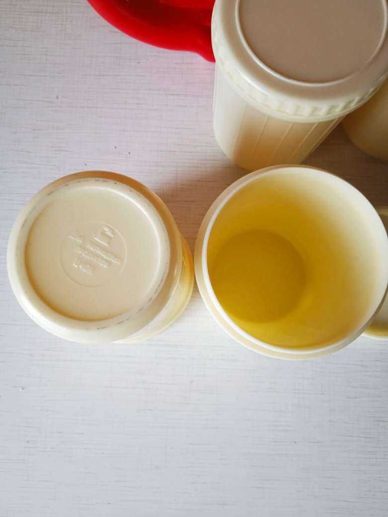 Банки пластик, для сыпучих продуктов новые.