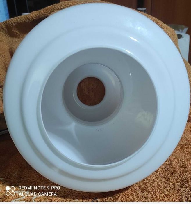 Stary duży klosz szklany do lampy typu naftowej biurkowej do kuchni