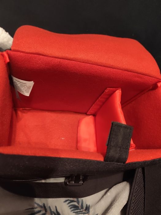 Super Okazja . Lustrzanka Canon EOS 2000D