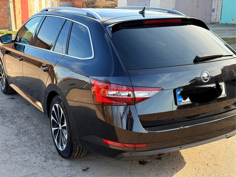 Skoda  Superb  3