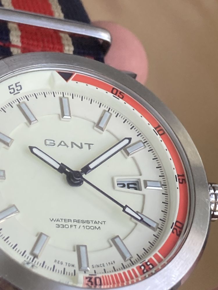 Relógio GANT Mergulho - 100m Water resistant