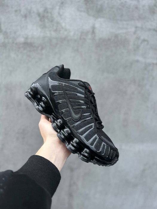 Розпродаж Кросівок Nike Shox TL Black