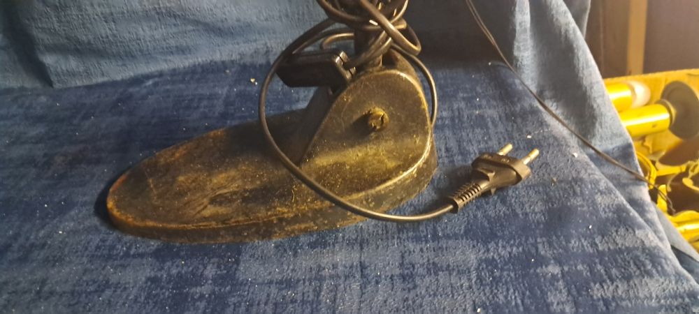 Lampka biurkowa metalowa