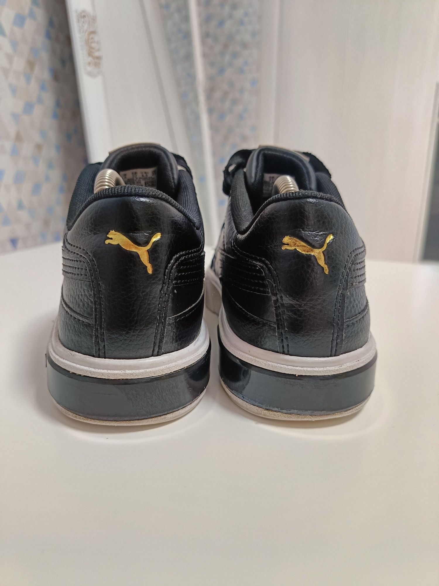 Жіночі кросівки Puma