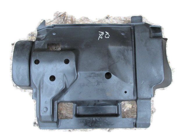 cherokee liberty kj lift 2.8 crd osłona silnika dolna