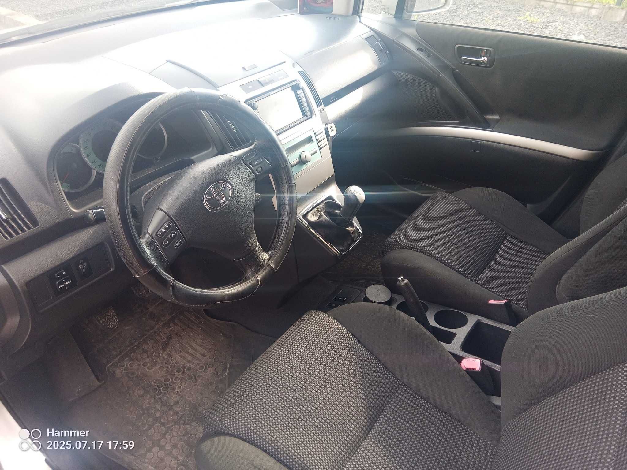 Toyota Corolla Verso 2.2 DIESEL 177KM