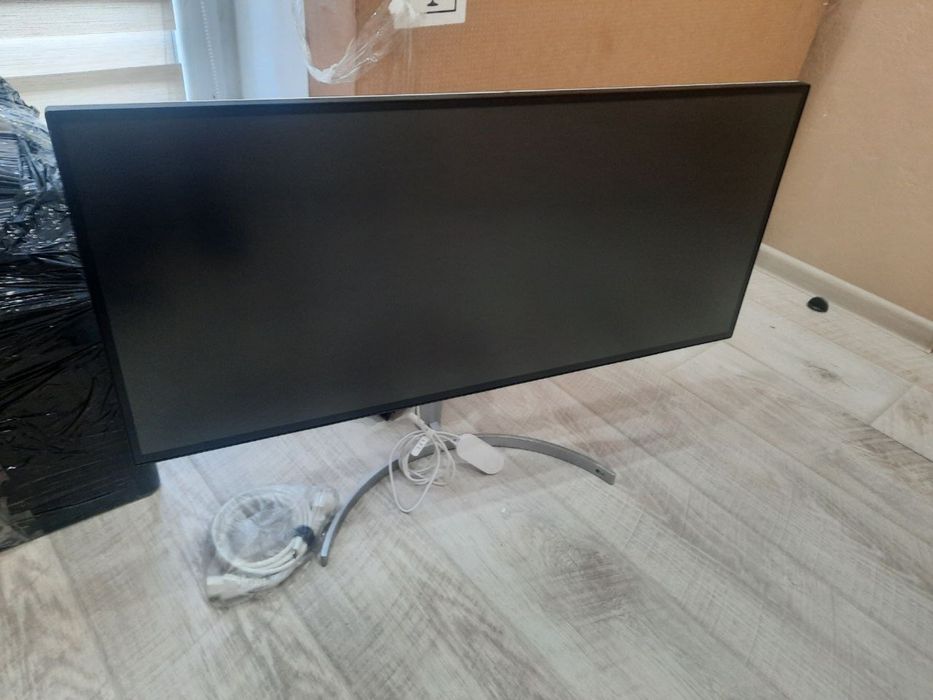 Продам LG UltraWide 34WK95U-W