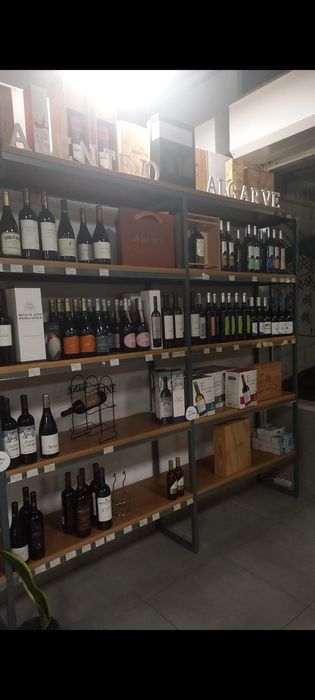 Móvel de garrafeira