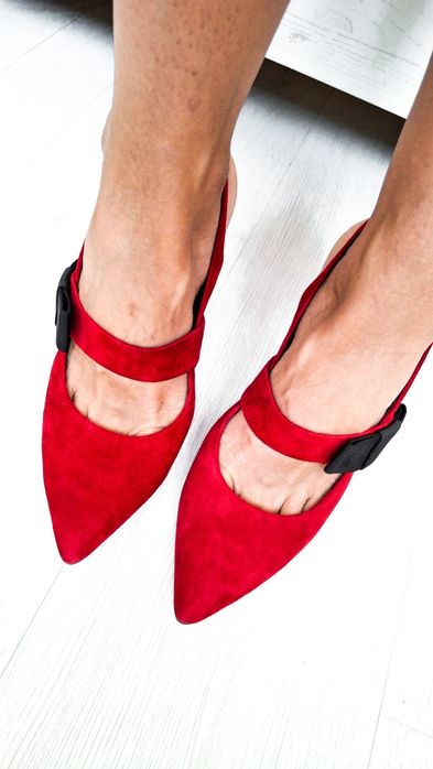 Червоні туфлі натуральна замша та шкіра гострий носик босоніжки замша