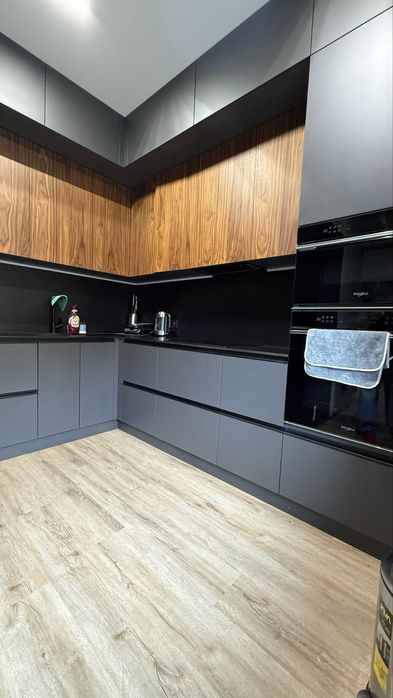 Продаю 3-х кв коммерческая 3центпально - городской рн