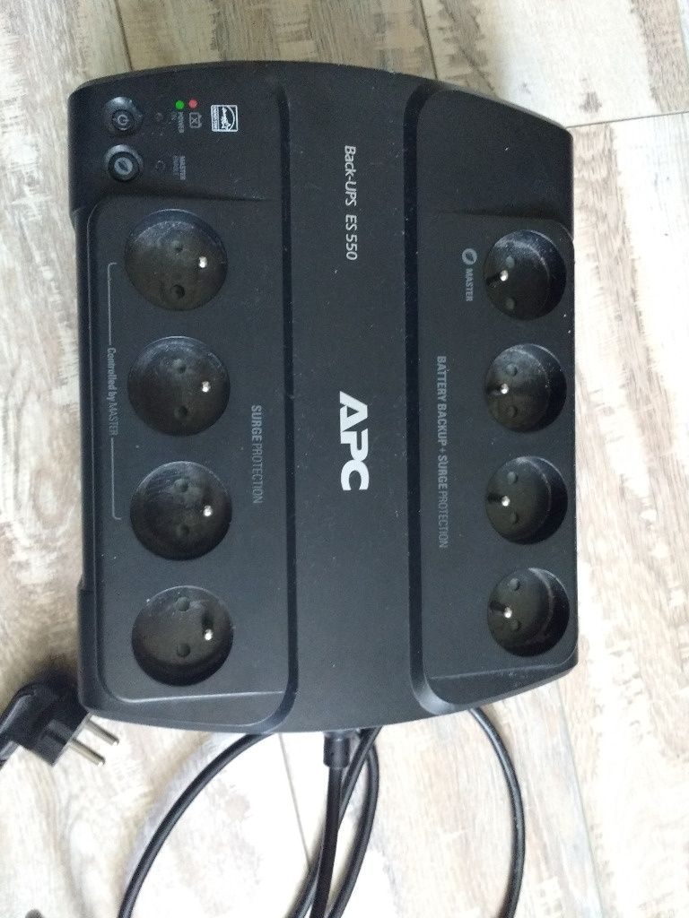 Zasilacz awaryjny ups APC es 550