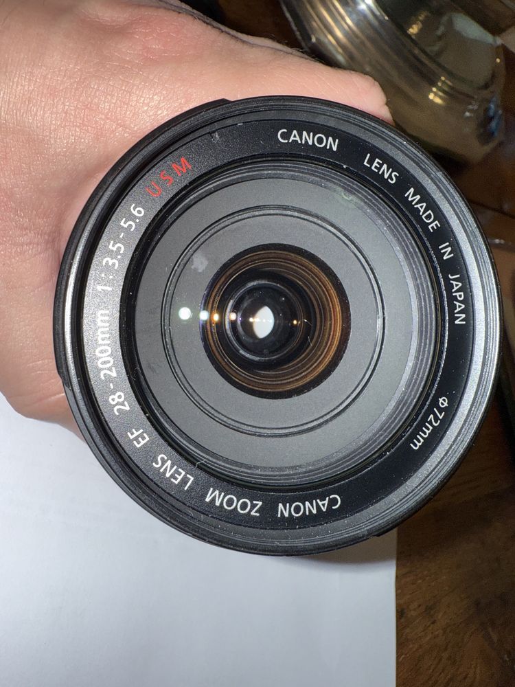 Objectiva Canon encaixe EF 28-200mm em excelente estado