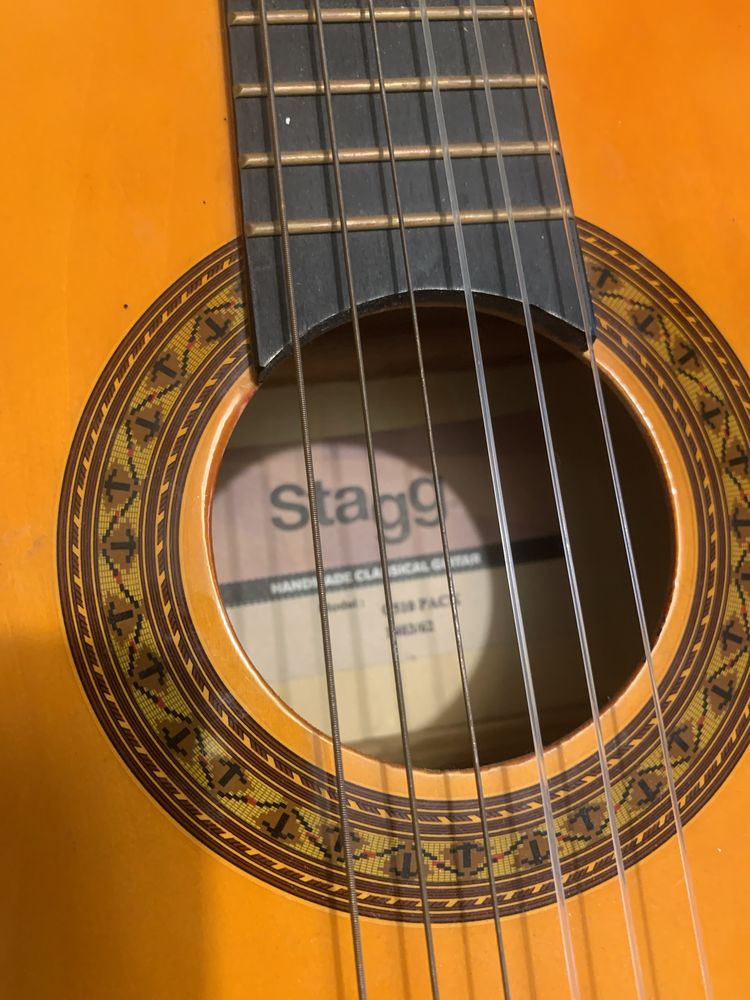 Guitarra stagg c510
