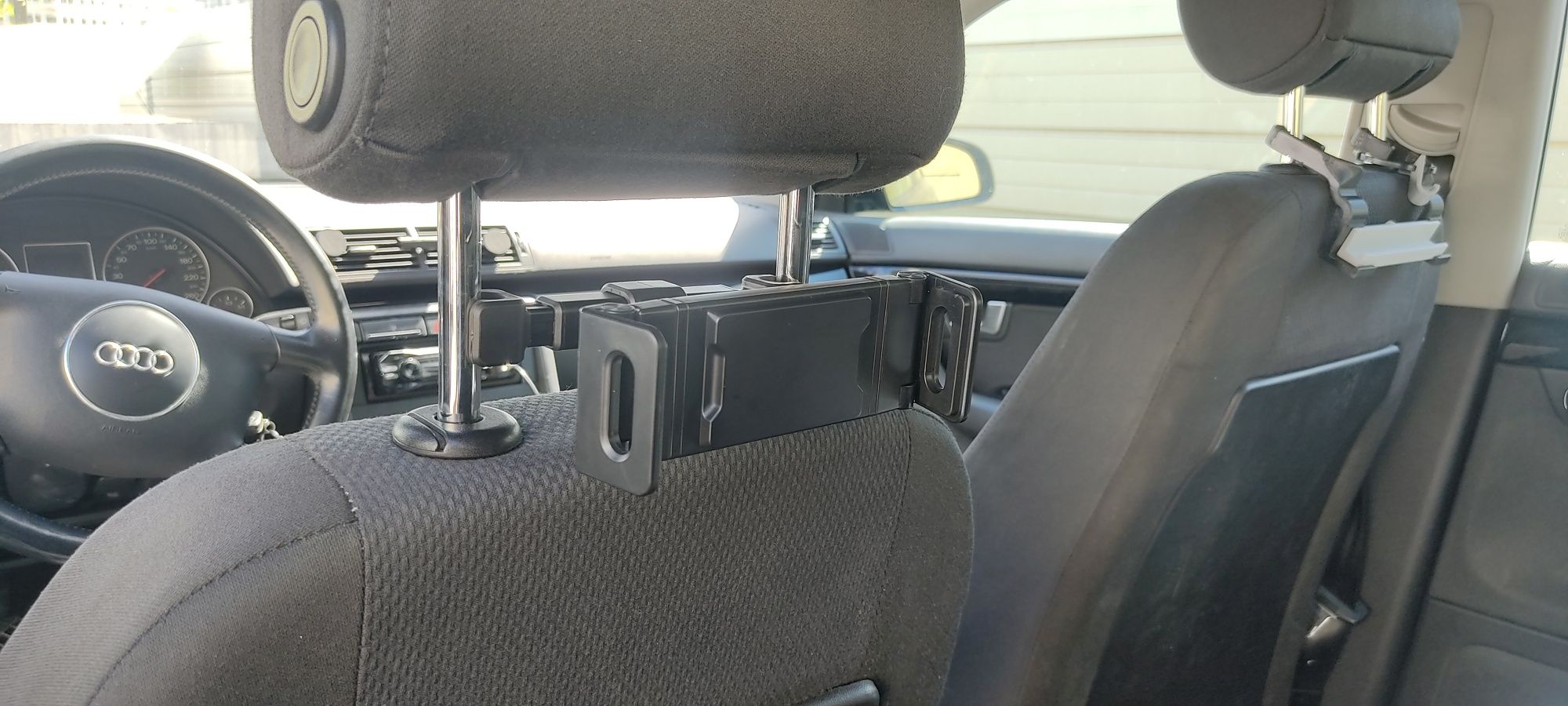 Suporte tablet/smartphone/telemóvel para carro