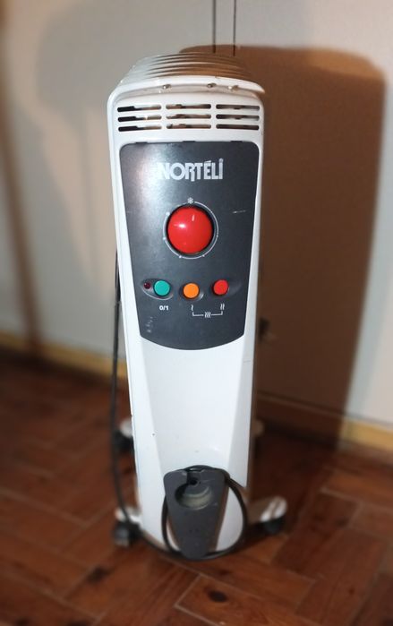 Aquecedor a óleo Norteli 1500W, aquece uma boa área