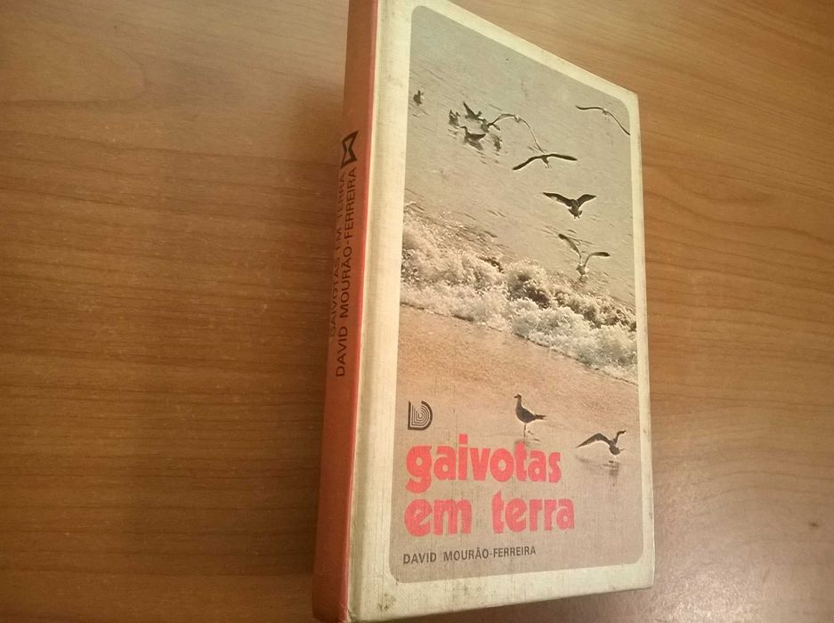 Gaivotas em Terra - David Mourão Ferreira