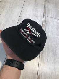 Черная мужская кепка Reebok