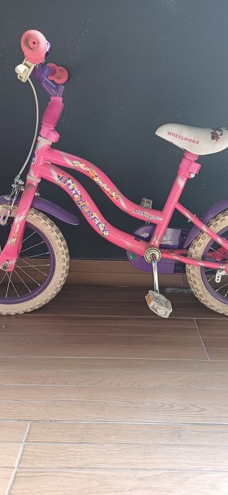 Bicicleta para menina em bom estado