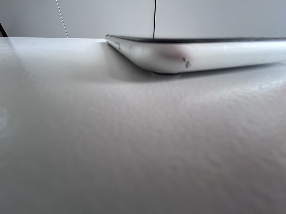 iPhone XR 64 GB.