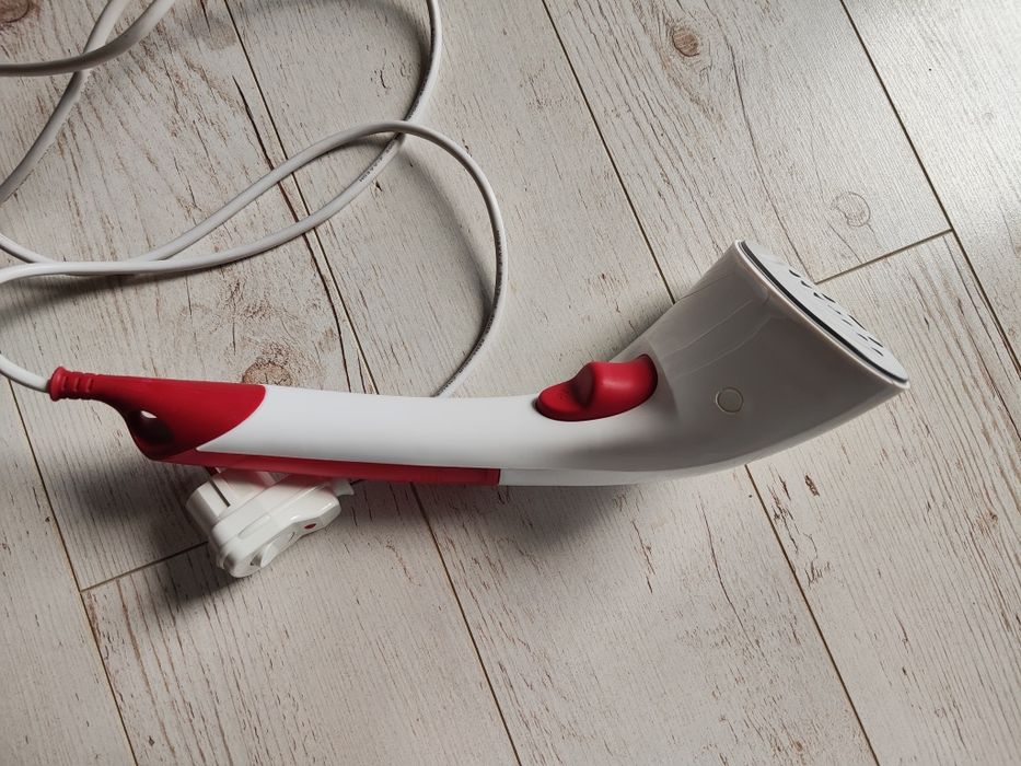 Parownica Philips Steam&Go 2-in-1 GC 330
