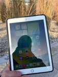 Apple iPad 6th - 32GB/Gold/Wi-fi