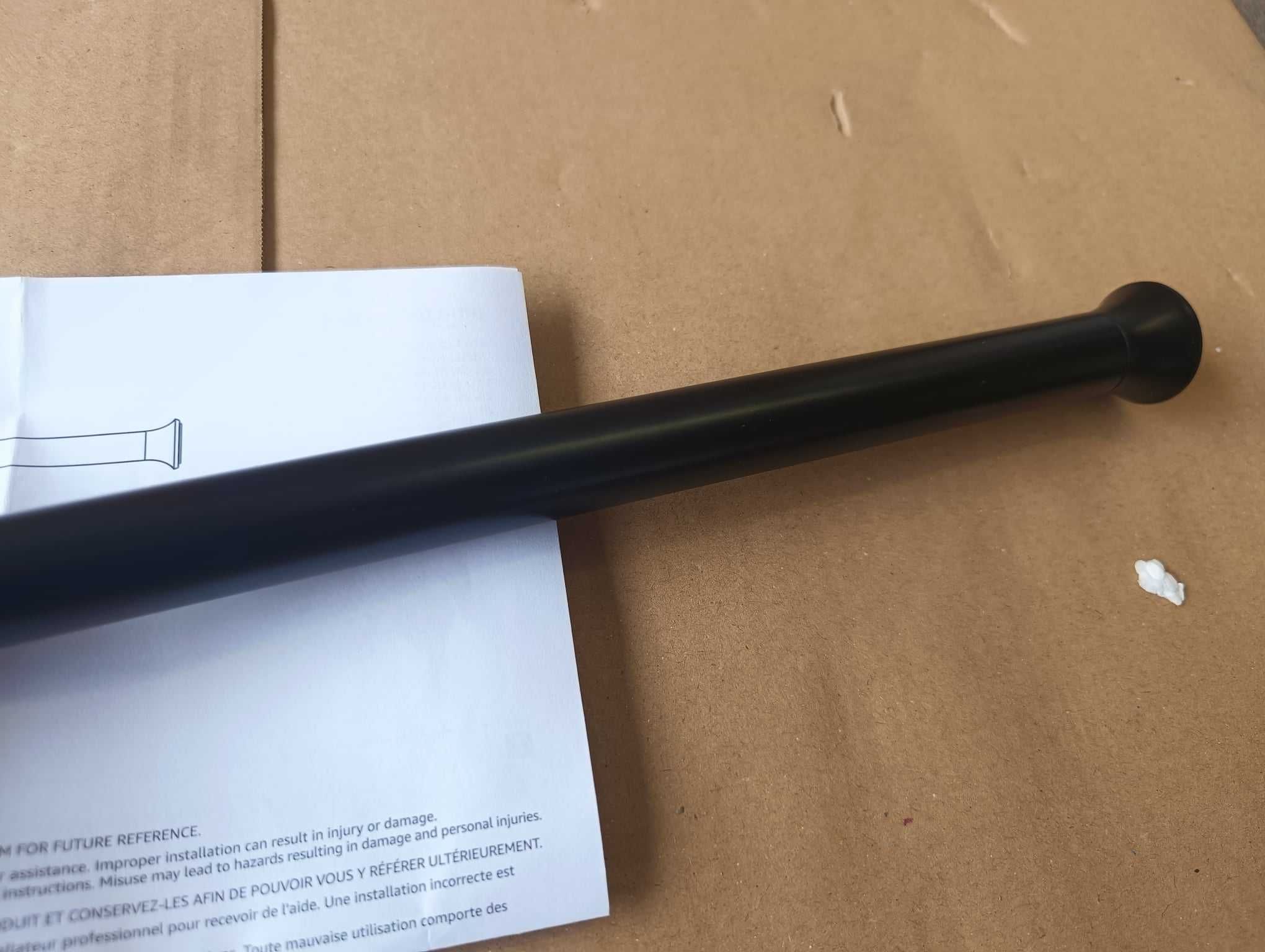 Amazon Basics Karnisz rozporowy, 91-137 cm, regulowana długość, NOWE