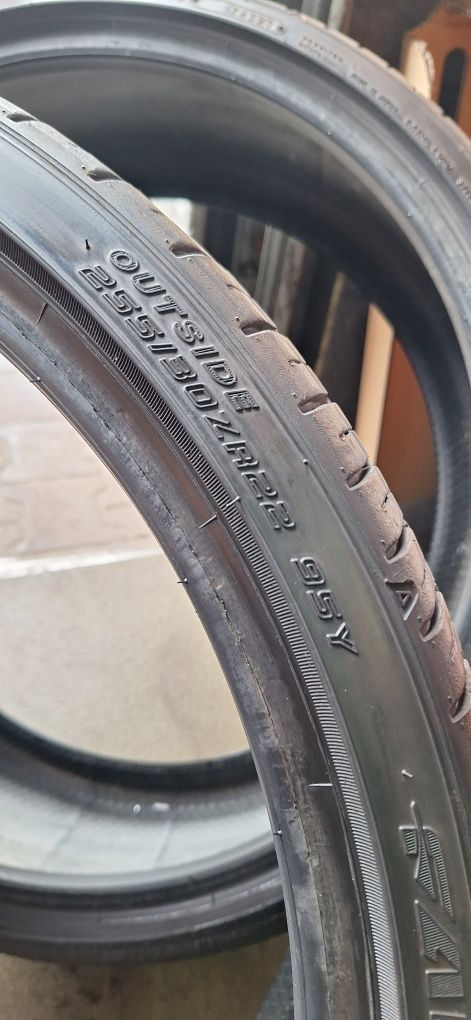Opony 255/30ZR22 Falken