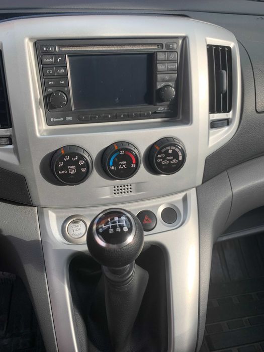 мини автобус Nissan NV200-2015р