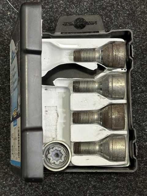 Pernos antirroubo Sicustar VN125 para Smart 451