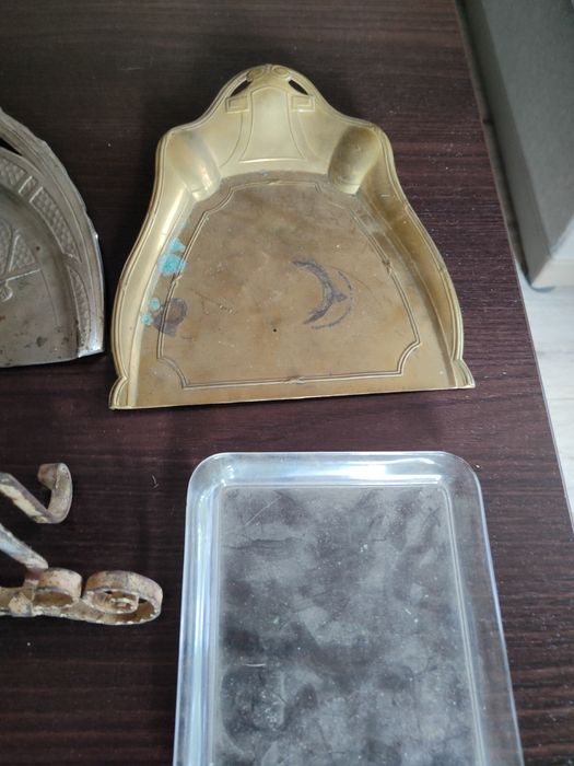 starocie kolekcja CAŁOŚĆ szufle podstawka pod zdjęcia nożyce szczypce