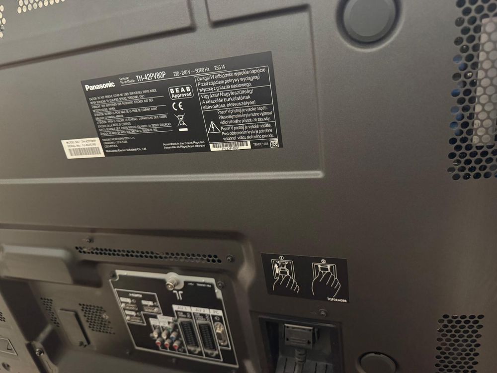 Panasonic Model: TH-42PV80PA plazma