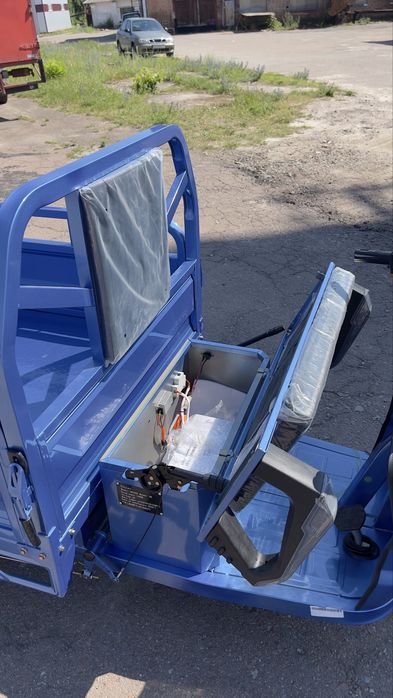 Трицикл на акумуляторі 1200w З ДОСТАВКОЮ