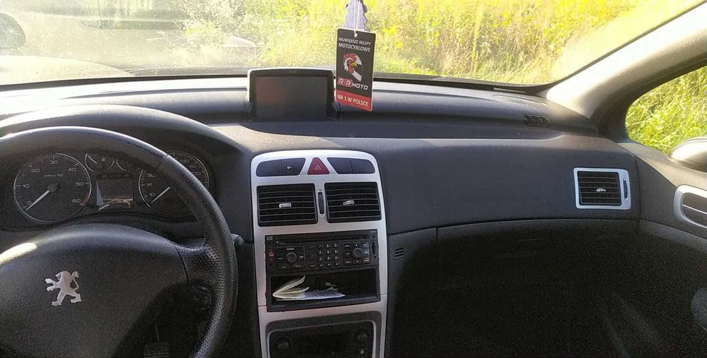 Peugeot 307, hak, opony zimowe w komplecie