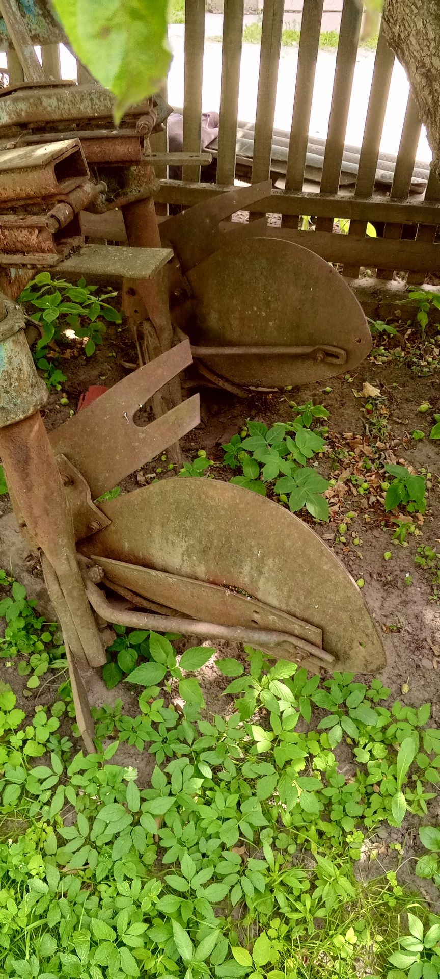Продам плуг Пишіть або дзвоніть