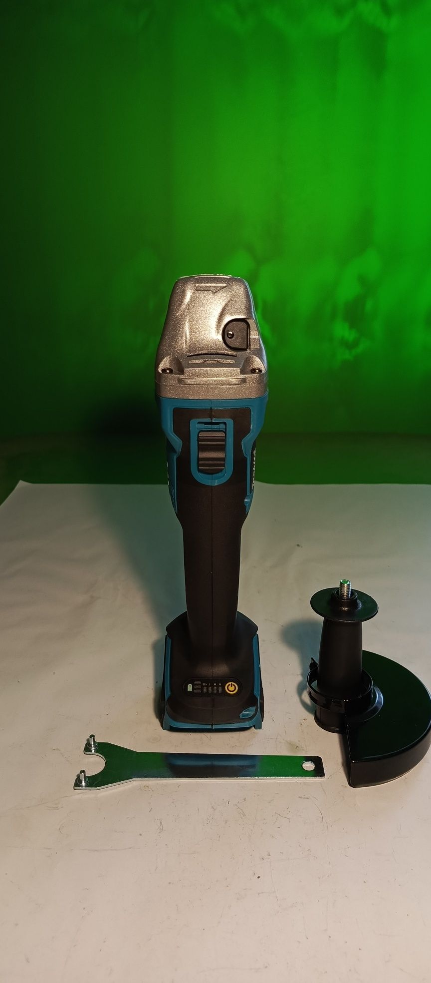 Makita dga 404 szlifierka kątowa na akumulator 18 v
