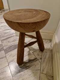 Designerski stołek loft z masywnego drewna