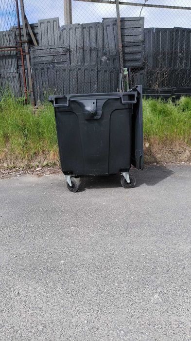 Używane pojemniki na odpady 1100l niemieckie kosze na śmieci