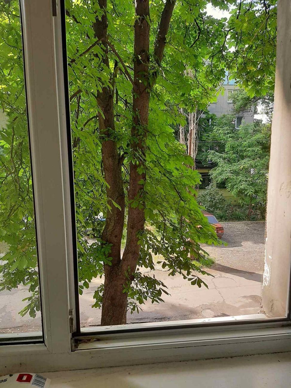 Продам классную  коммуну на Черемушках  (671-963)