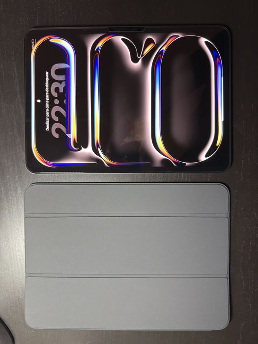 iPad Pro 11 M4 + capa Apple Smart Folio
